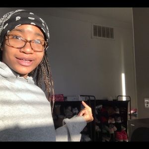 Meet your Posher, Dinasti